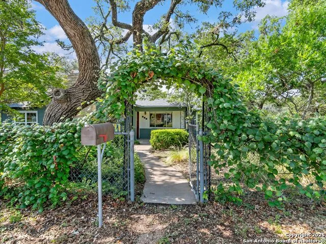 131 Bess St. Boerne, TX 78006
