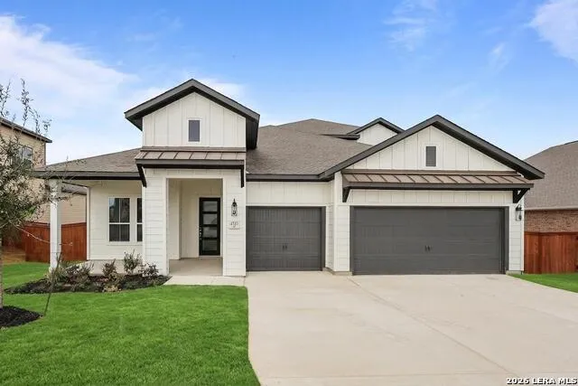 4519 Yoakum Valley Schertz, TX 78108