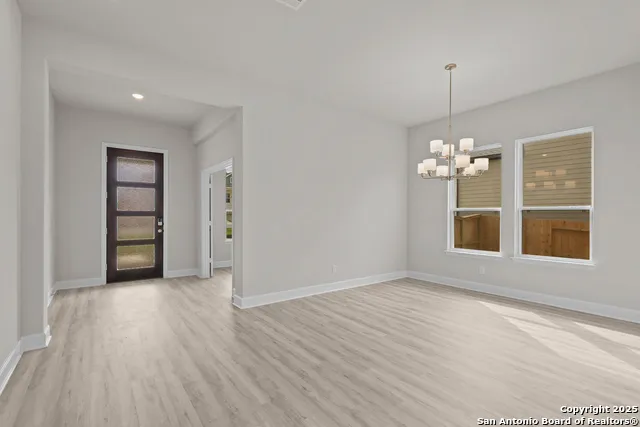 4519 Yoakum Valley Schertz, TX 78108