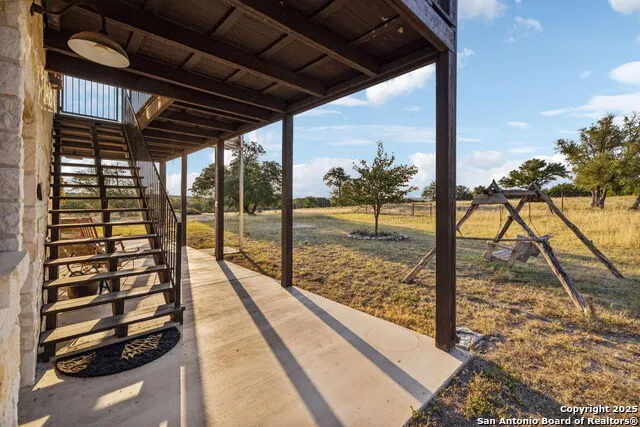 232 Stoneleigh Rd. Center Point, TX 78010