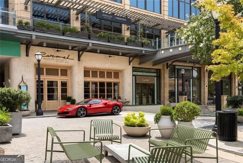 383 Peachtree AVE NE Atlanta, GA 30305