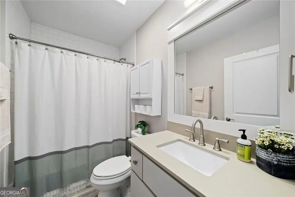 383 Peachtree AVE NE Atlanta, GA 30305