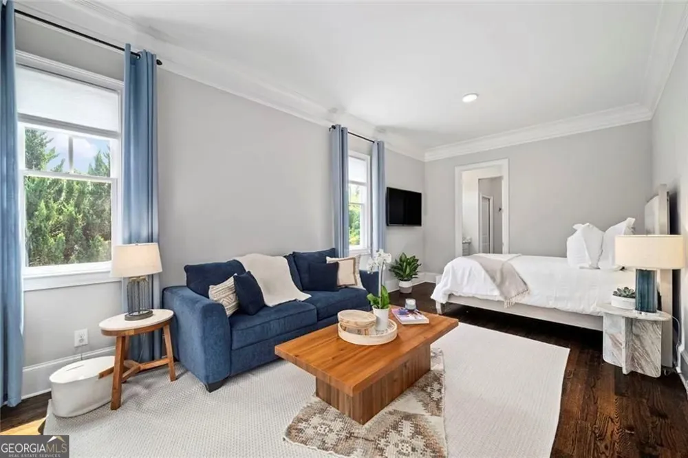 383 Peachtree AVE NE Atlanta, GA 30305