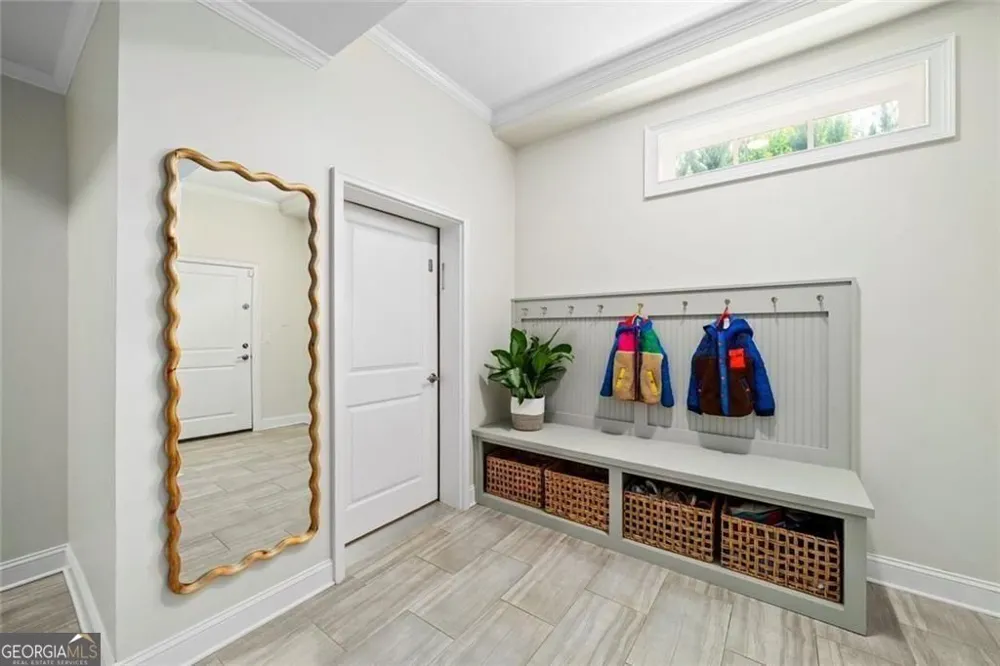 383 Peachtree AVE NE Atlanta, GA 30305