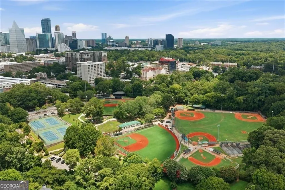 383 Peachtree AVE NE Atlanta, GA 30305