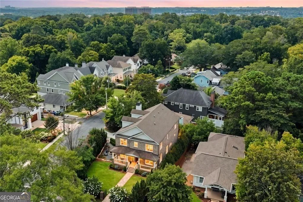 383 Peachtree AVE NE Atlanta, GA 30305