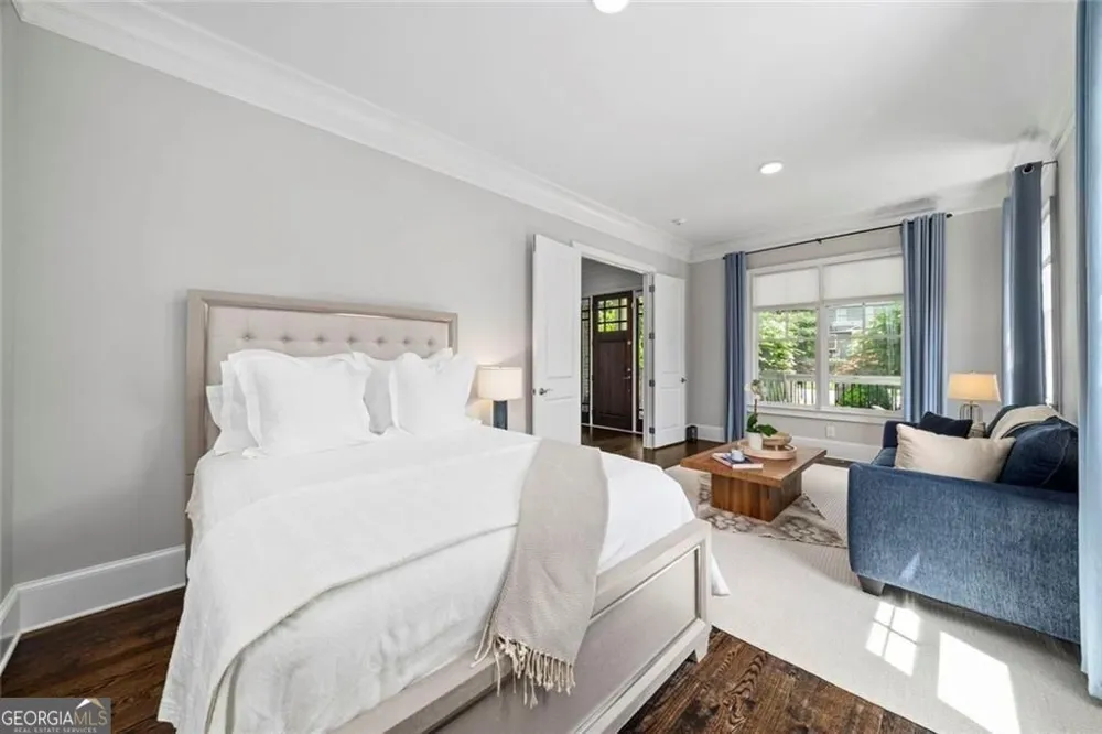 383 Peachtree AVE NE Atlanta, GA 30305