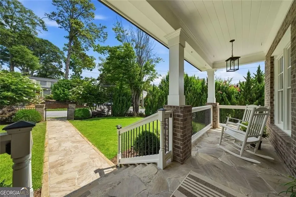 383 Peachtree AVE NE Atlanta, GA 30305