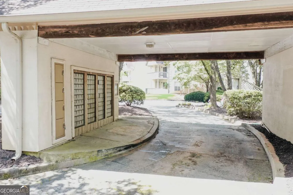 705 Bridge LN SE Smyrna, GA 30082