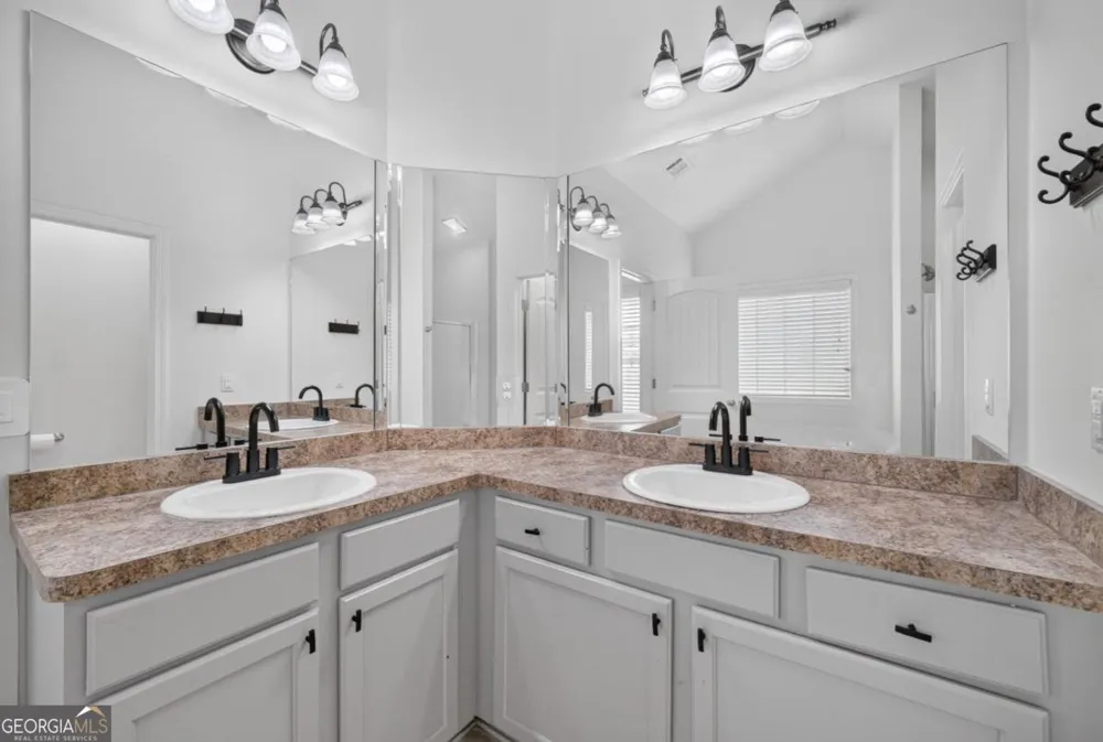 6280 Cove Creek DR Flowery Branch, GA 30542