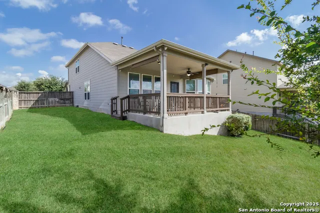 6658 Bowie Schertz, TX 78108