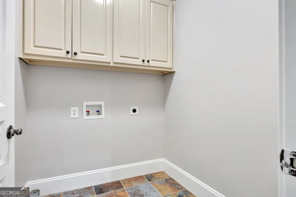 247 Chandler WALK Loganville, GA 30052