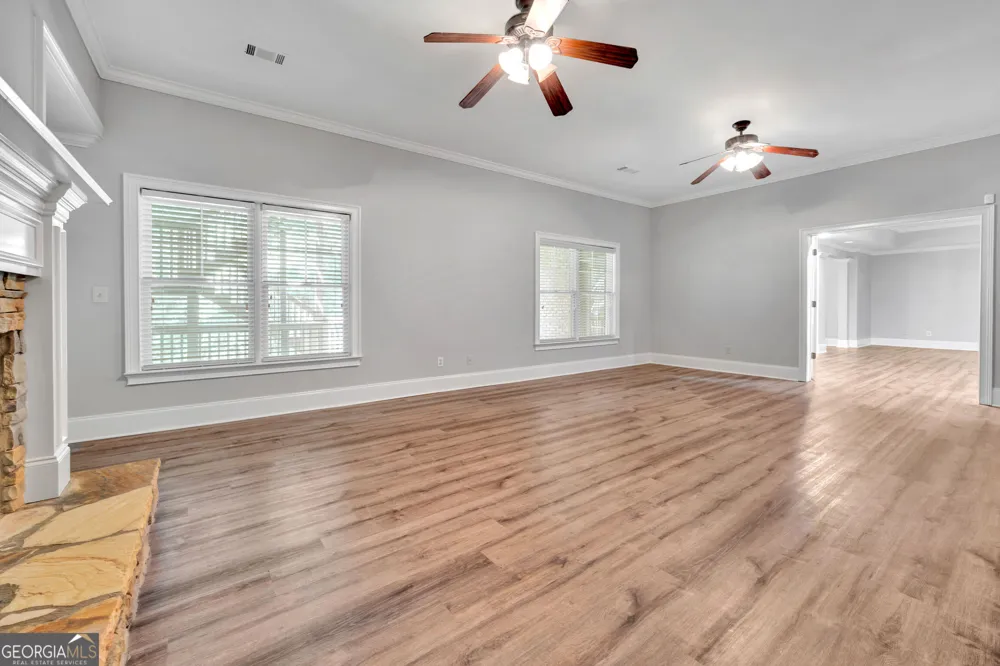 247 Chandler WALK Loganville, GA 30052