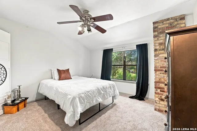 117 W HAMPTON DR Seguin, TX 78155