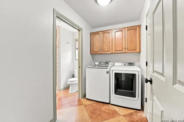 117 W HAMPTON DR Seguin, TX 78155