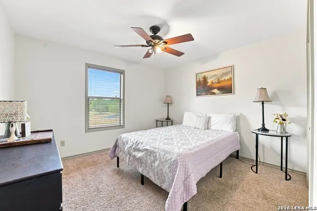 117 W HAMPTON DR Seguin, TX 78155