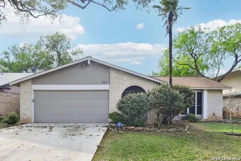 11815 Broadwood