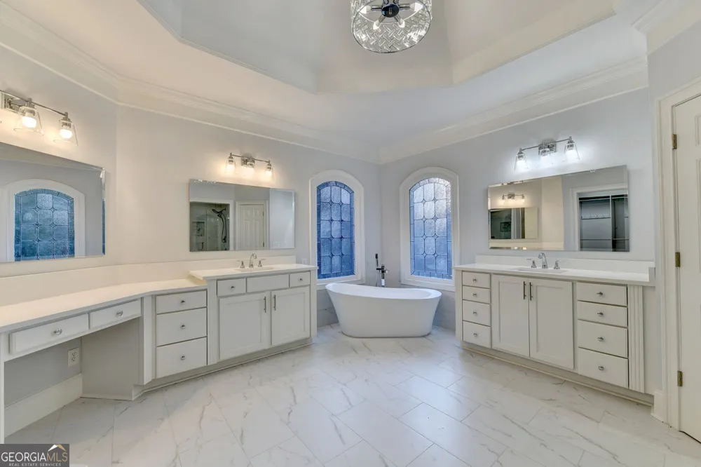 7040 Laurel Oak DR Suwanee, GA 30024