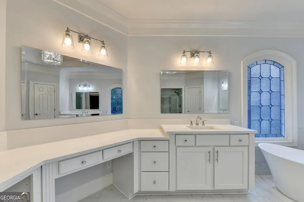 7040 Laurel Oak DR Suwanee, GA 30024