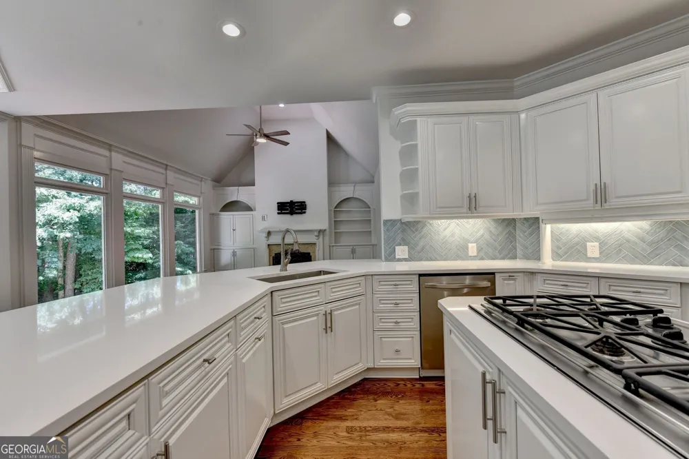 7040 Laurel Oak DR Suwanee, GA 30024
