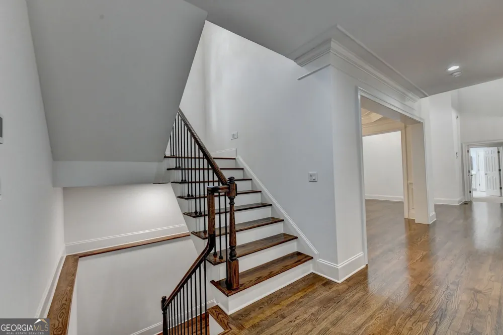7040 Laurel Oak DR Suwanee, GA 30024