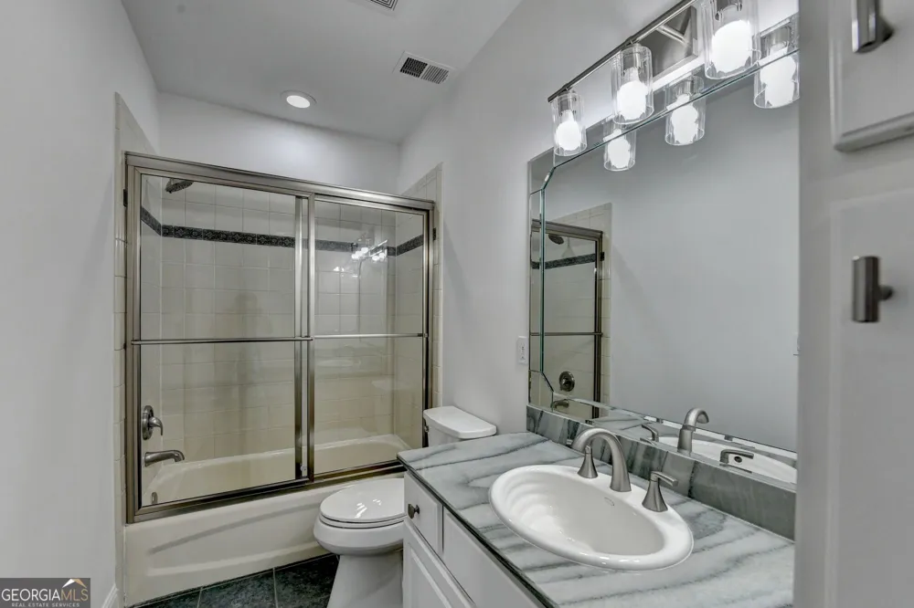 7040 Laurel Oak DR Suwanee, GA 30024