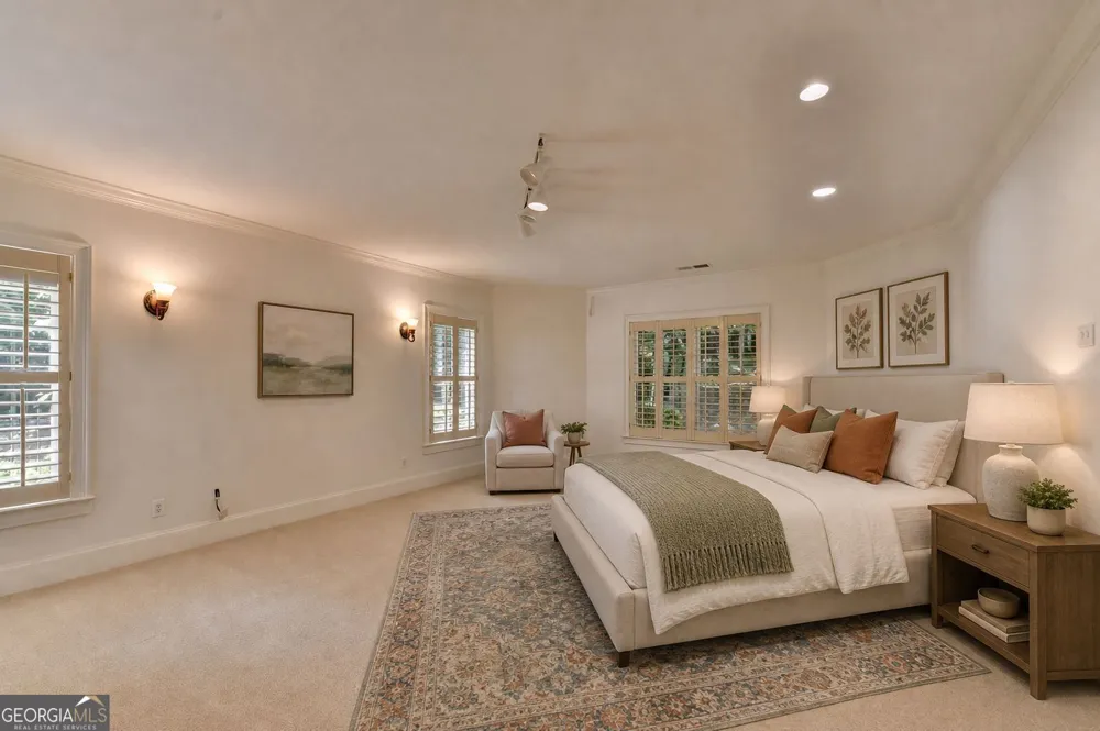 7040 Laurel Oak DR Suwanee, GA 30024