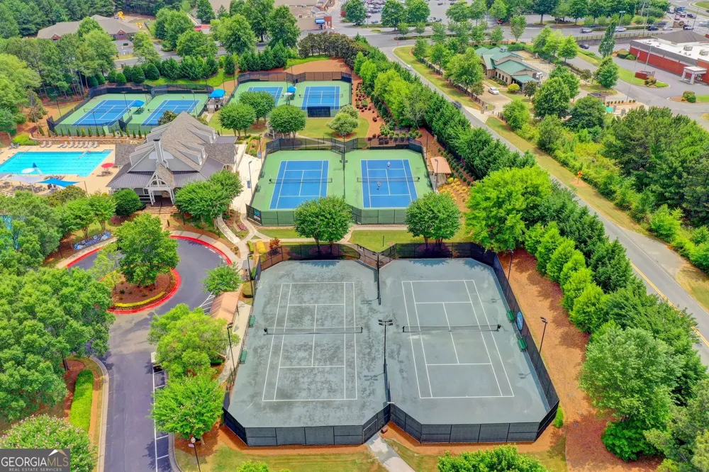 7040 Laurel Oak DR Suwanee, GA 30024
