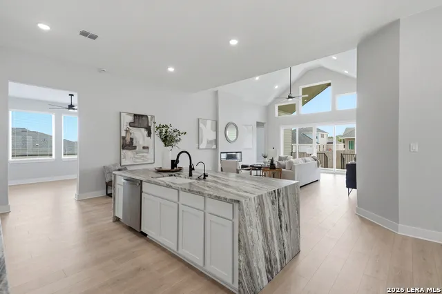 169 Highland Park Castroville, TX 78009