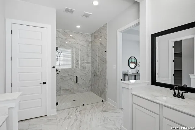 169 Highland Park Castroville, TX 78009