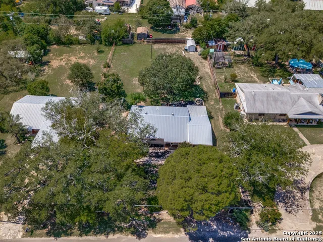 710 Fifth Comfort, TX 78013