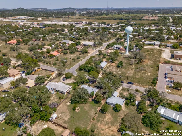 710 Fifth Comfort, TX 78013
