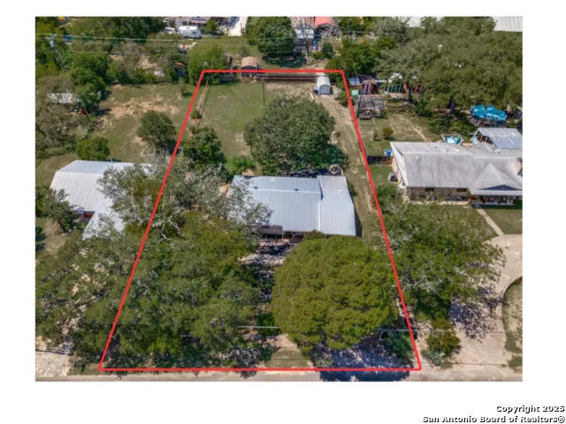 710 Fifth Comfort, TX 78013