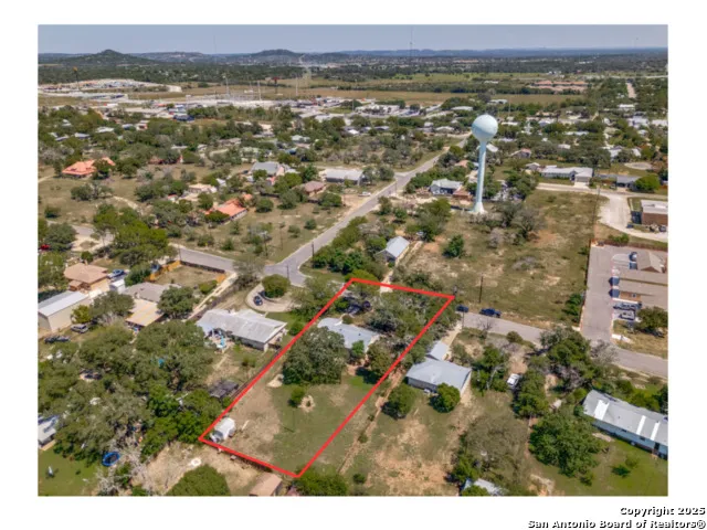 710 Fifth Comfort, TX 78013