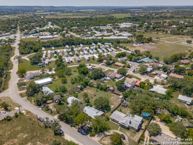710 Fifth Comfort, TX 78013