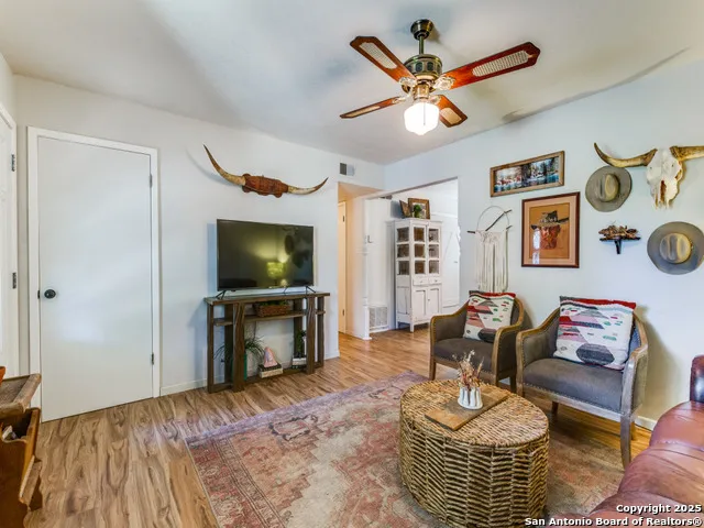 710 Fifth Comfort, TX 78013