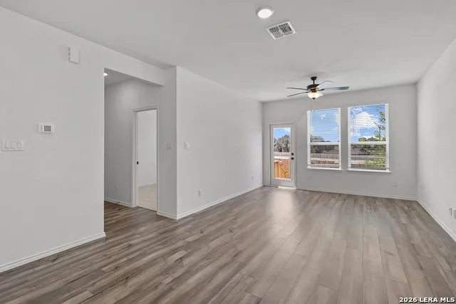 1018 West 1604 North Unit 303 San Antonio, TX 78251