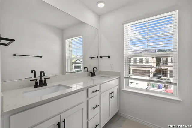 1018 West 1604 North Unit 303 San Antonio, TX 78251