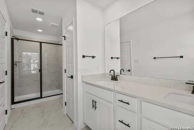 1018 West 1604 North Unit 303 San Antonio, TX 78251