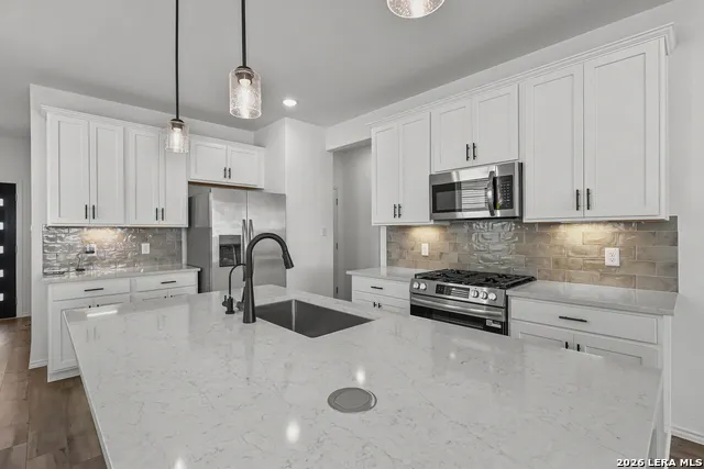 1018 West 1604 North Unit 303 San Antonio, TX 78251