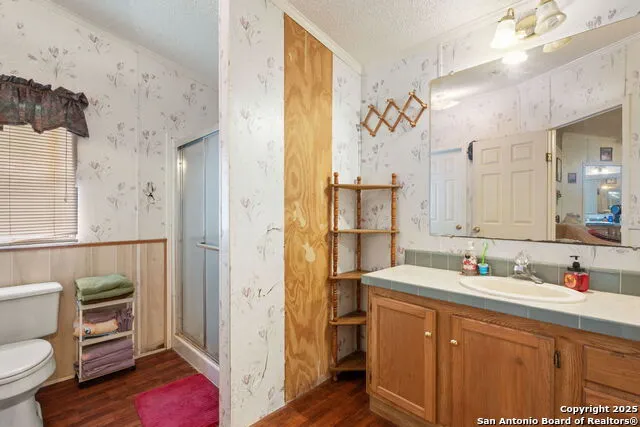 300 County Road 307 Floresville, TX 78114