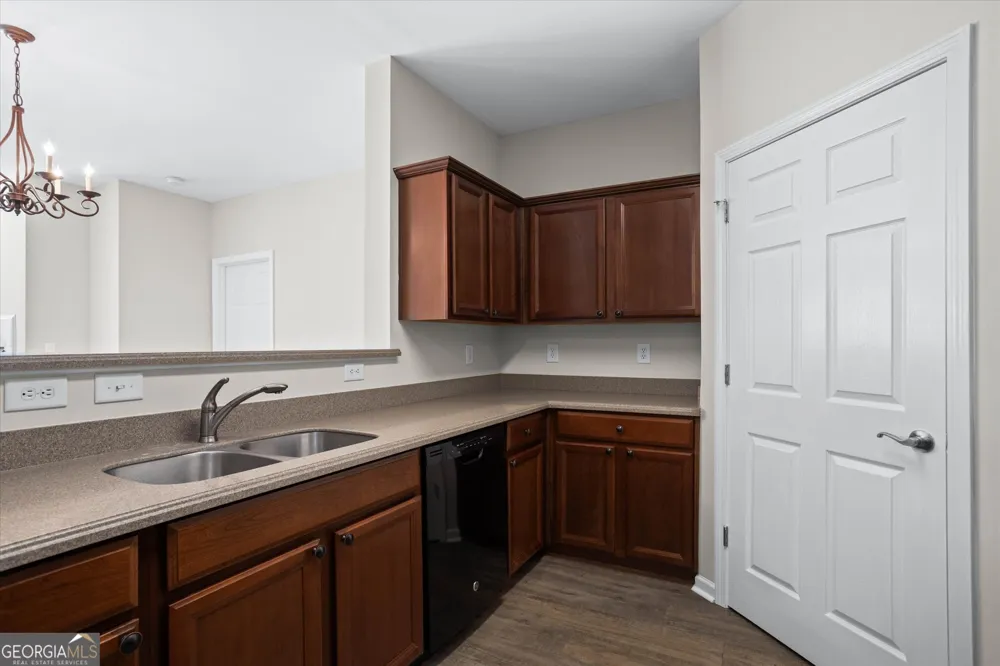 4805 W Village WAY SE Smyrna, GA 30080