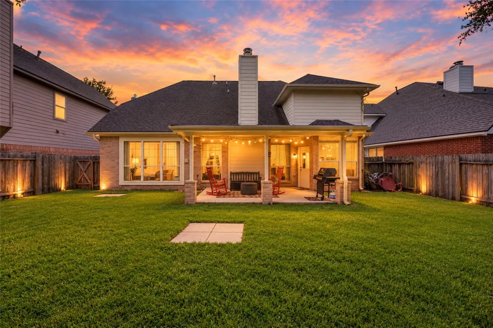 7023 Kemper Dr Pasadena, TX 77505