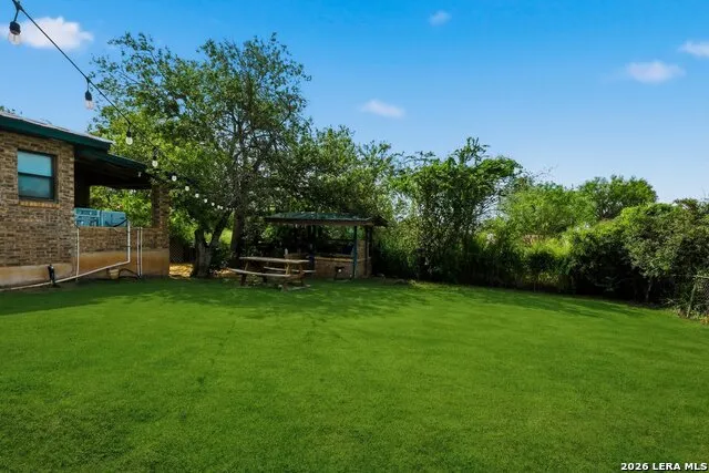 710 Storey Cotulla, TX 78014
