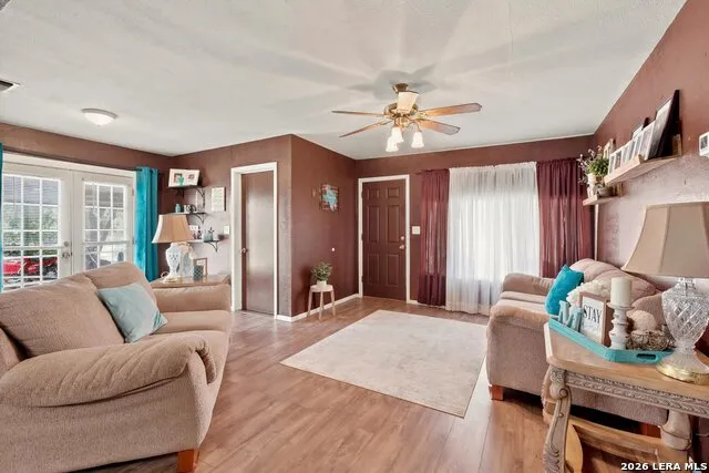 710 Storey Cotulla, TX 78014