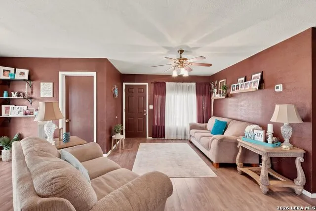 710 Storey Cotulla, TX 78014