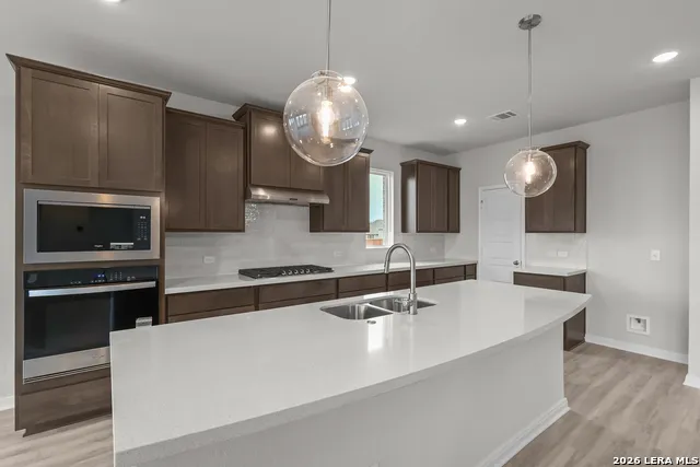 3427 Potter Place Schertz, TX 78108