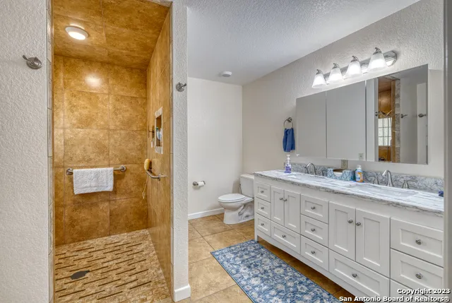 1482 Flat Rock Circle Leakey, TX 78873