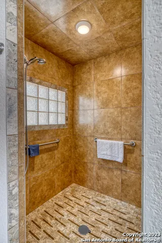 1482 Flat Rock Circle Leakey, TX 78873
