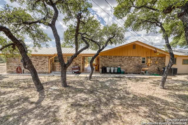 1482 Flat Rock Circle Leakey, TX 78873